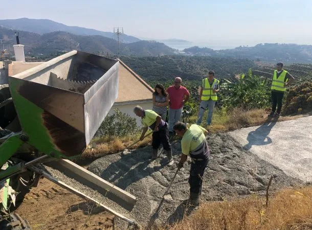 Almuñécar moviliza más de 214.000 euros para reparar y proteger 15 caminos rurales de Río Verde, Río Seco y Río Jate - Actualidad - 90 Costa