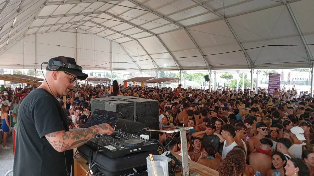 Almuñécar presenta una Feria de Día con 20 casetas y cinco conciertos gratuitos - Vida y Cultura - 90 Costa