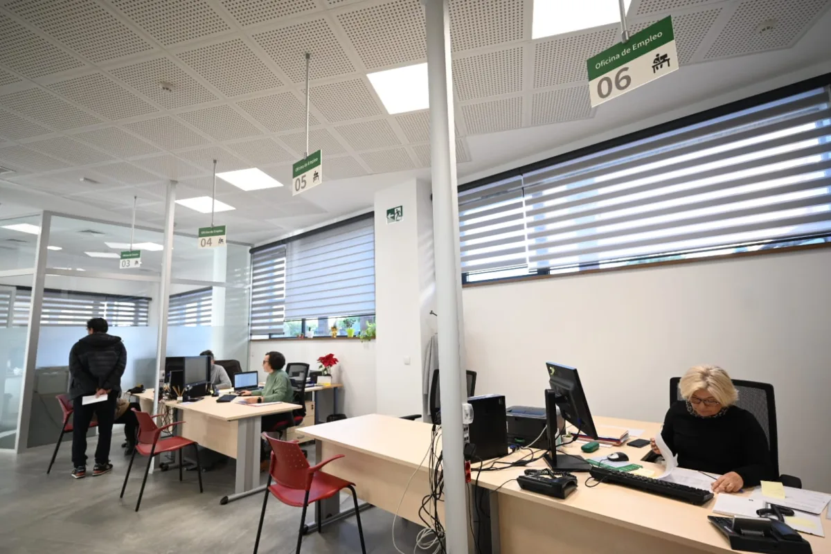 El SAE de Granada intensifica su apoyo a empresas con 3.576 servicios - Actualidad - 90 Costa