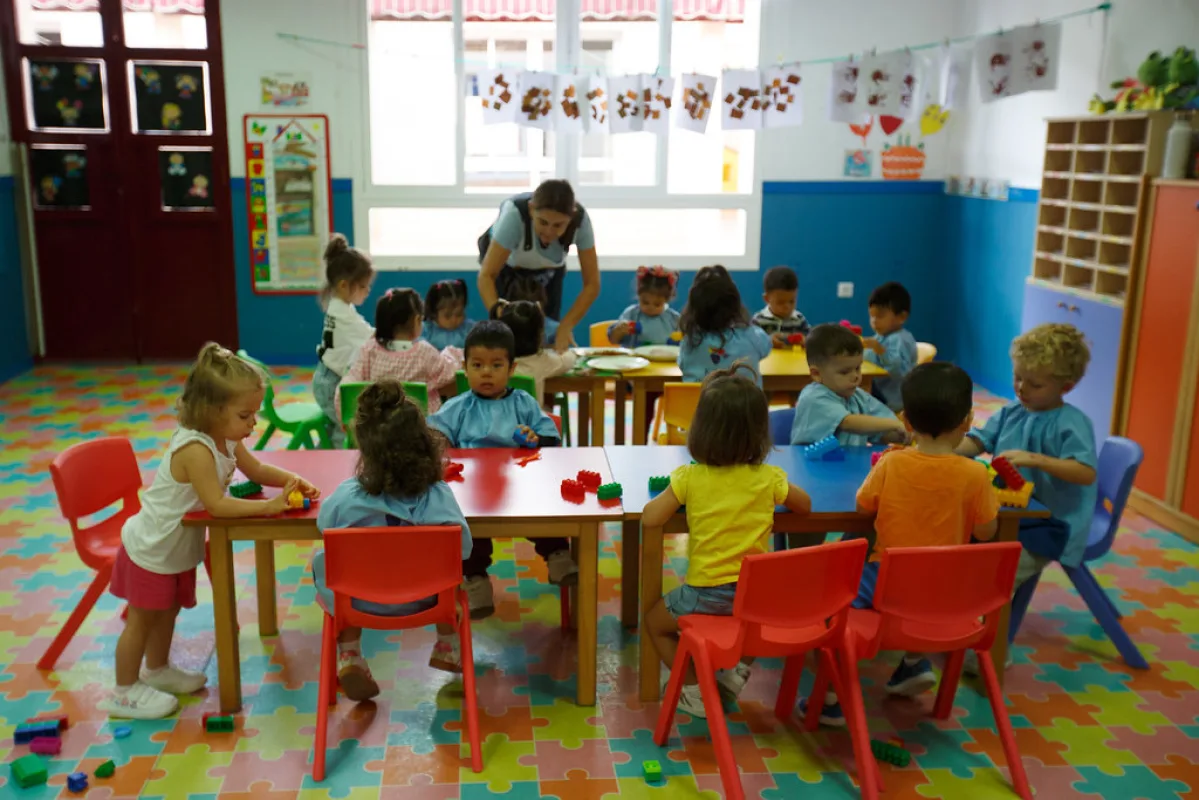 El 95% de los niños de Infantil en Granada acceden a educación gratuita - 90 Costa