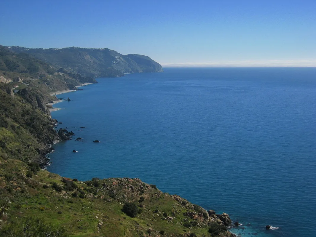 Los acantilados de Cerro Gordo, el espectacular mirador natural que enamora en la Costa Tropical - Vivir en la Costa Tropical - 90 Costa