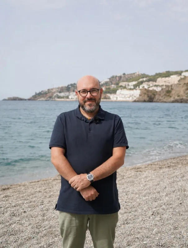 El PSOE acusa a Ruiz Joya de "victimismo" y le exige que asuma su responsabilidad en la limpieza de Almuñécar - Actualidad - 90 Costa