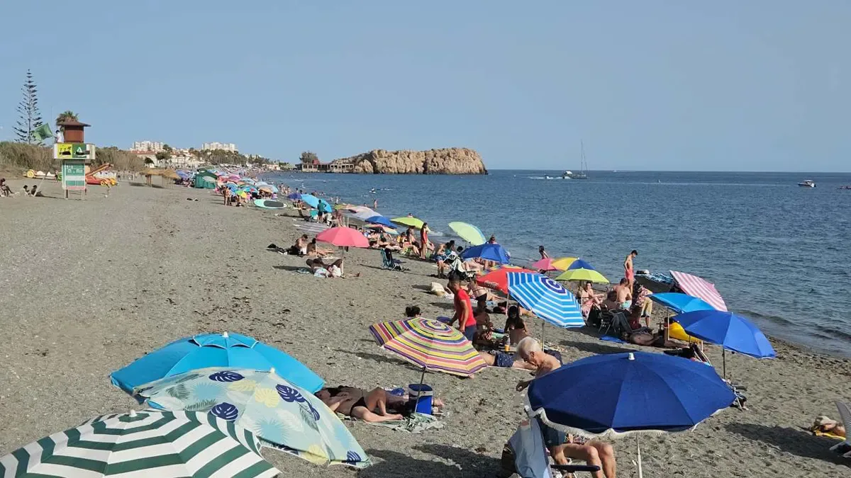 Los empresarios de la Costa Tropical exigen diálogo ante la reforma del Reglamento de Costas - 90 Costa
