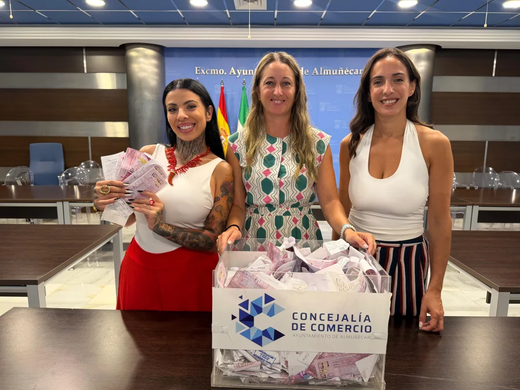 Shopping Night Almuñécar cierra su segunda edición con el sorteo de seis cestas de 3.000 € - 90 Costa