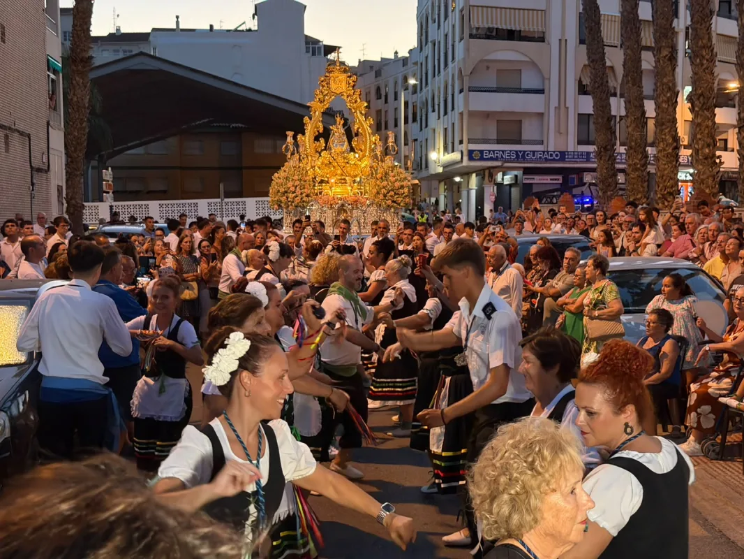 Almuñécar hace balance de unas fiestas con más de 60.000 asistencias en la Feria de Noche - Vida y Cultura - 90 Costa